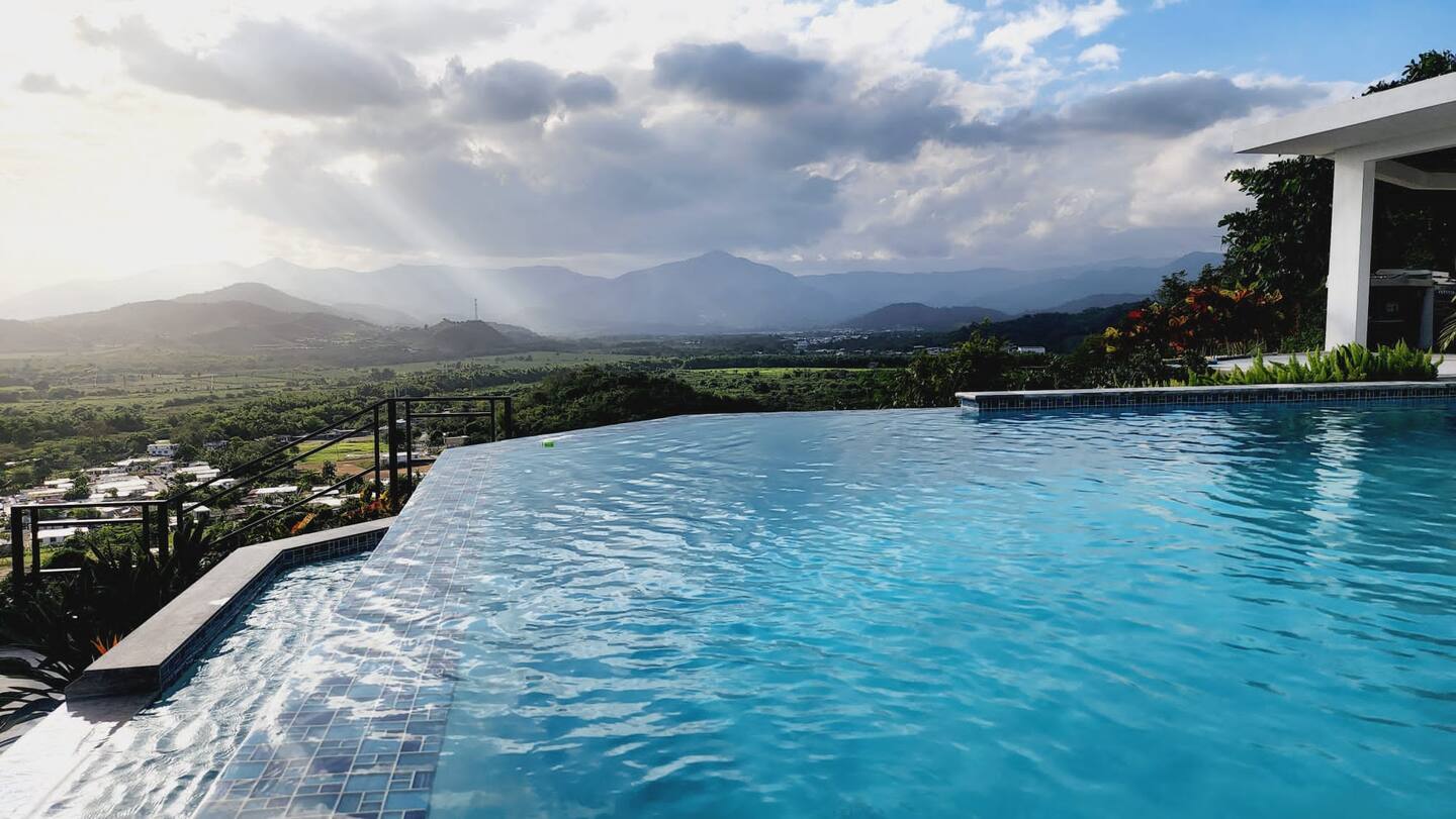 PRX Club retreat in Patillas with Caribbean Sea and mountain views